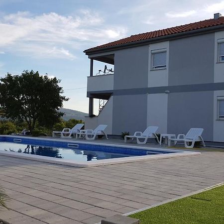 Apartments Zanic With Private Swimming Pool And Sea View Стариград-Паклениця Екстер'єр фото